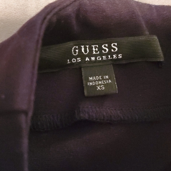 Guess mini skirt - Picture 4 of 6